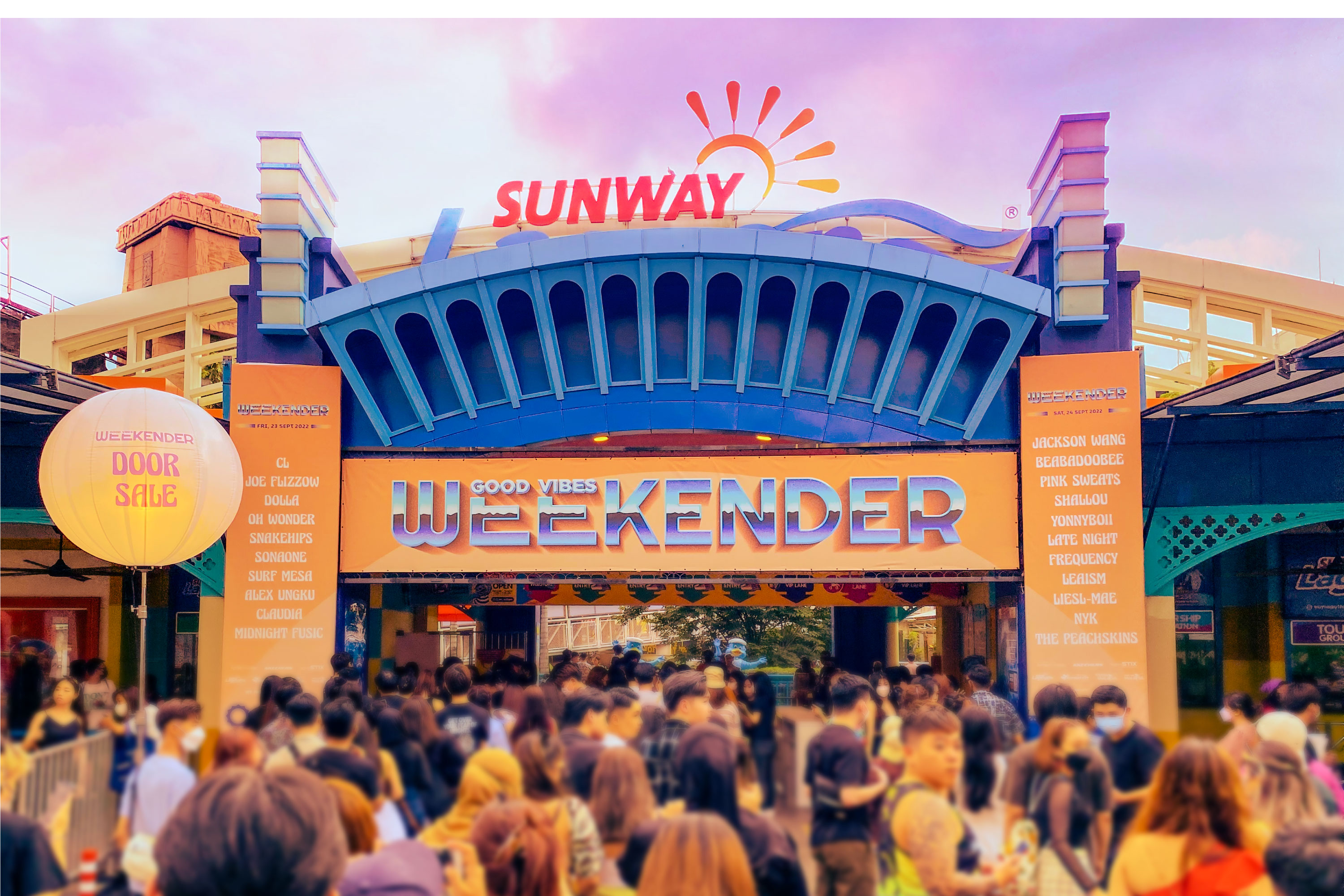 Drawing inspiration from the location – Surf Beach at Sunway Lagoon, the iconic Egyptian-inspired architecture silhouette lines the bottom of the poster in a shade of blue representing the water park and a sun with a glow of orange